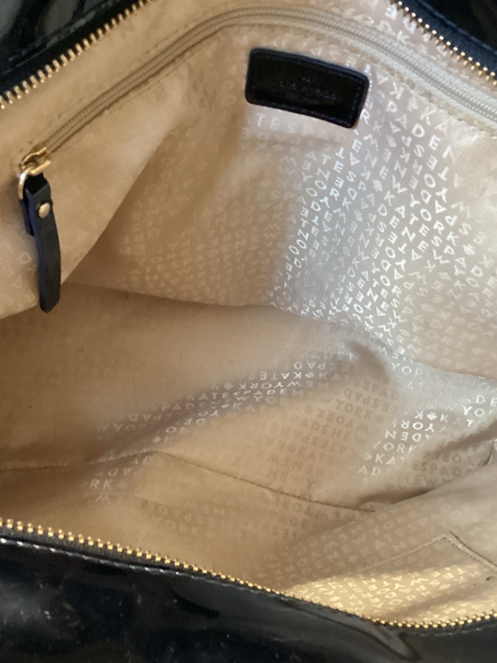 Kate Spade Black Patent Tote Bag. NWOT. 16"W X 10"L X 6" D with Unbrand Dusty - Picture 6 of 15
